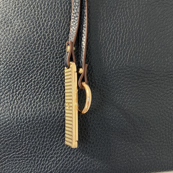 2/$60 Women Faux Leather Multiway Tote Bag 2Pcs! - Picture 4 of 7